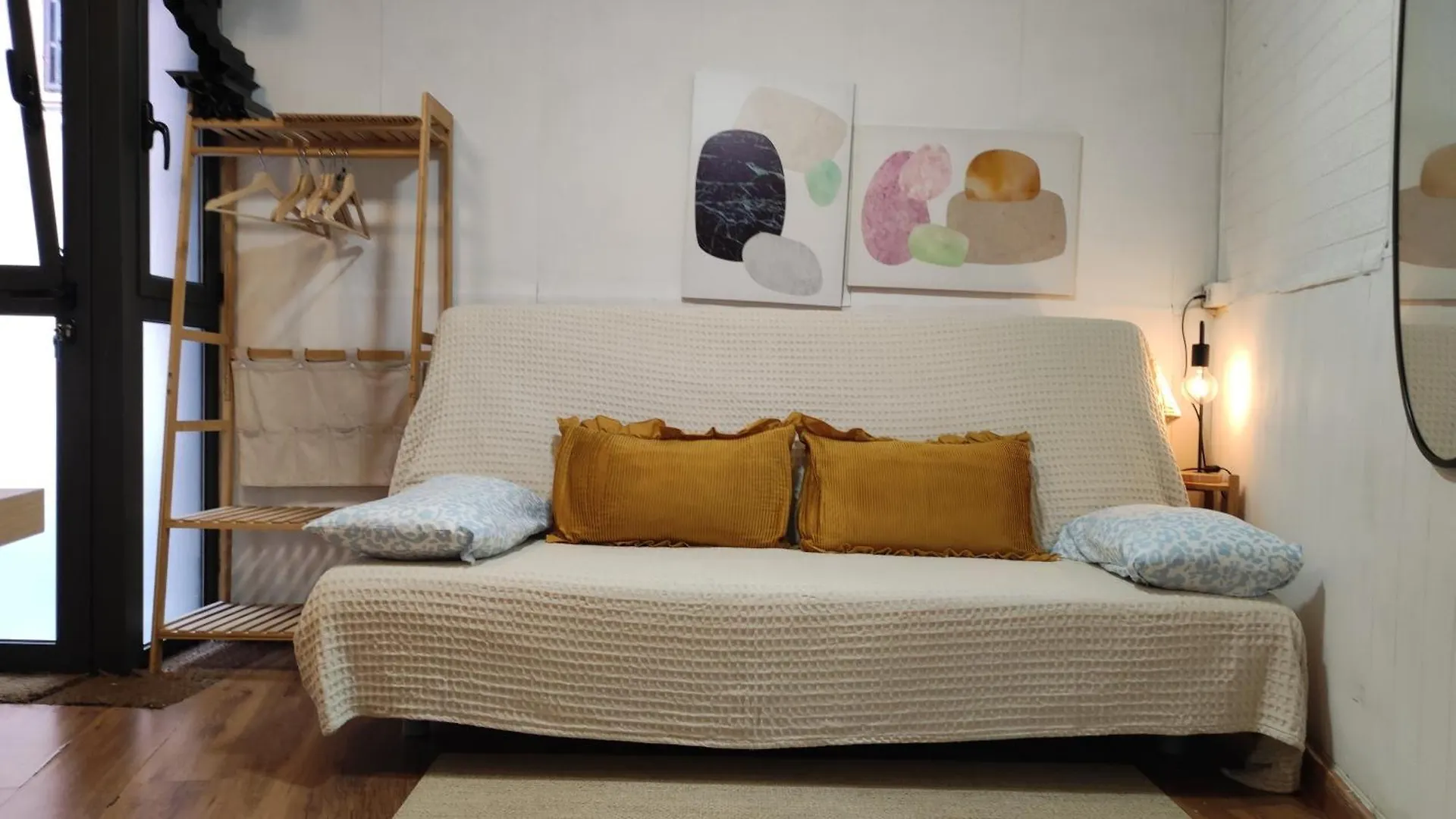 Study Park Gueell Apartment Barcelona